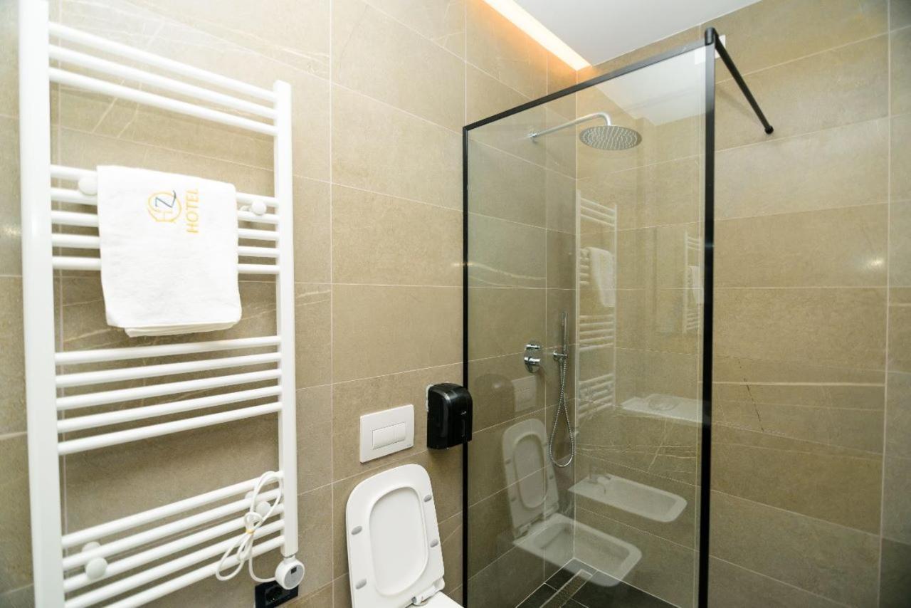 Hotel Zeneli Vlore Exterior photo